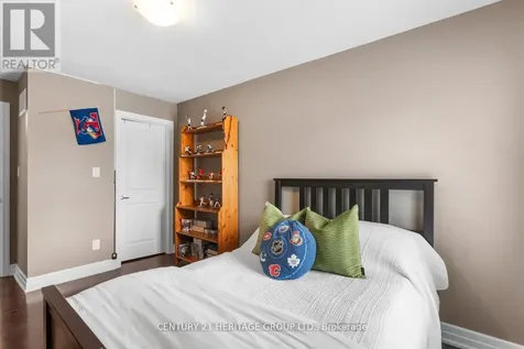 67 Alex Campbell Crescent King (king City) ON L7B 1K9