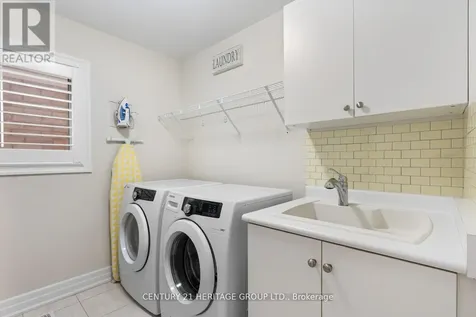 67 Alex Campbell Crescent King (king City) ON L7B 1K9