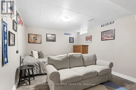 67 Alex Campbell Crescent King (king City) ON L7B 1K9