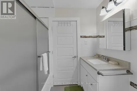 71 Bay Sands Drive Wasaga Beach ON L9Z 1V1