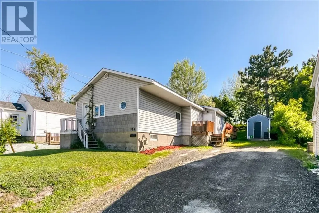 904 Bancroft Drive Sudbury ON P3B 1P7
