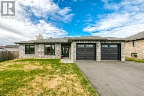 56 Oak Street Capreol ON P0M 1H0