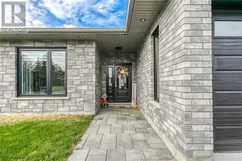 56 Oak Street Capreol ON P0M 1H0