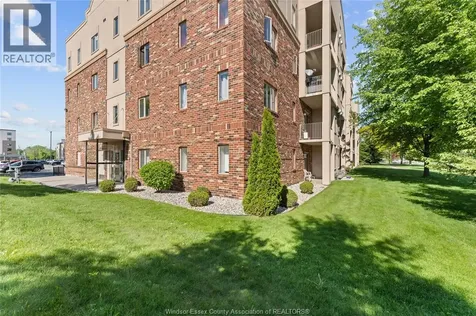 5995 Ellis Street Lasalle ON N9H 2P1
