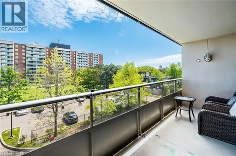 25 Four Winds Drive Toronto ON M3J 1K8