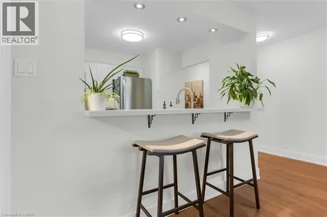 185 Robinson Street Oakville ON L6J 7P6