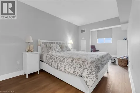 185 Robinson Street Oakville ON L6J 7P6