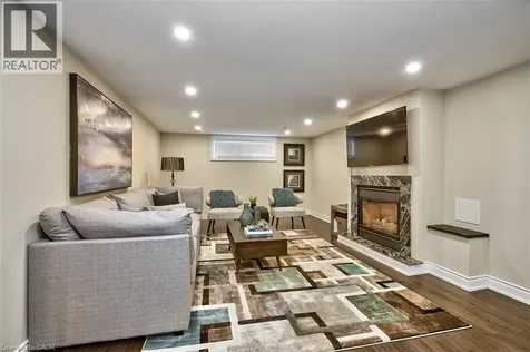 126 West 26th Street Hamilton ON L9C 4Z4