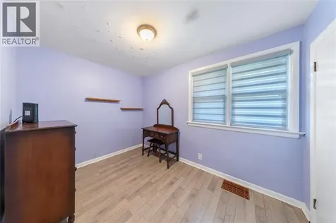 1272 Coral Way Sarnia ON N7V 3R8