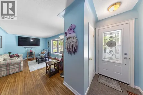 1272 Coral Way Sarnia ON N7V 3R8