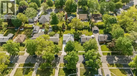 1272 Coral Way Sarnia ON N7V 3R8