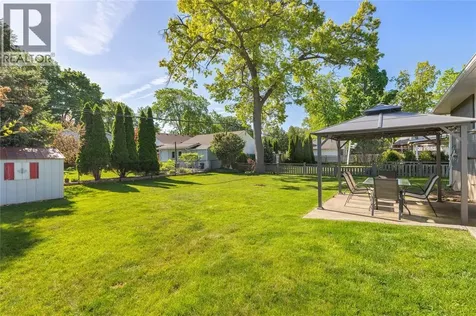1272 Coral Way Sarnia ON N7V 3R8