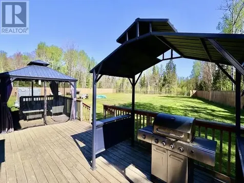 44 Pineshores Road Goulais River ON P0S 1E0