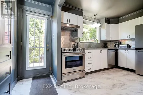 62 Kempsell Crescent Toronto (don Valley Village) ON M2J 2Z7