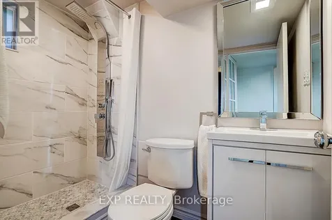 62 Kempsell Crescent Toronto (don Valley Village) ON M2J 2Z7