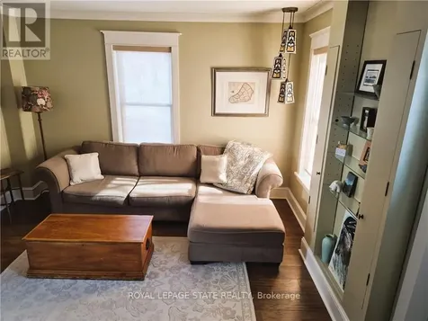 210 Charlton Avenue East Hamilton (corktown) ON L8N 1Z1