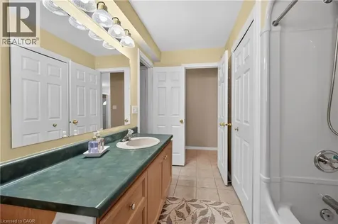 30 Tallman Street Stoney Creek ON L8E 5Y2
