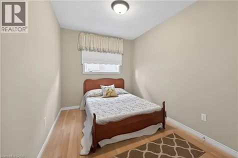 30 Tallman Street Stoney Creek ON L8E 5Y2