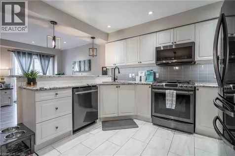 18 Cittadella Boulevard Stoney Creek ON L0R 1P0
