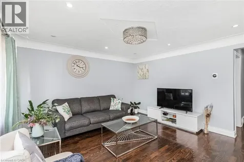 33 Alderney Avenue Hamilton ON L9A 2A6
