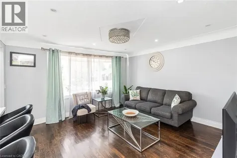 33 Alderney Avenue Hamilton ON L9A 2A6