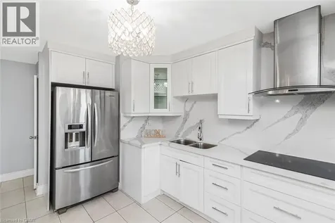 33 Alderney Avenue Hamilton ON L9A 2A6