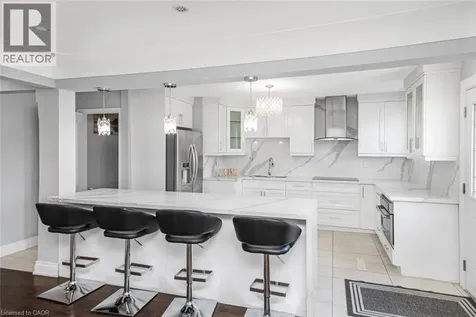 33 Alderney Avenue Hamilton ON L9A 2A6