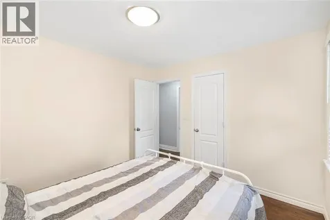 33 Alderney Avenue Hamilton ON L9A 2A6