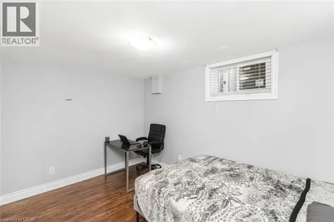 33 Alderney Avenue Hamilton ON L9A 2A6