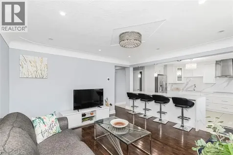 33 Alderney Avenue Hamilton ON L9A 2A6