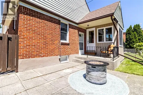 156 Emma Street Chatham ON N7L 1B3