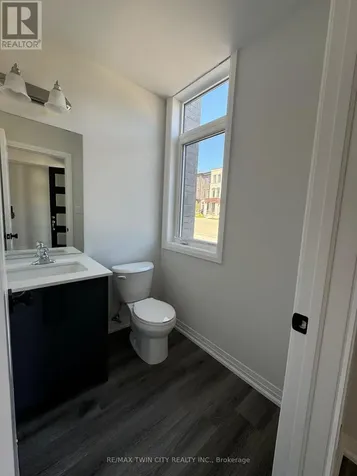 155 Equestrian Way Cambridge ON N3E 0E8