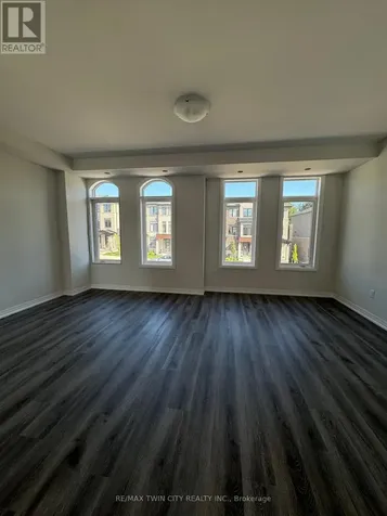 155 Equestrian Way Cambridge ON N3E 0E8