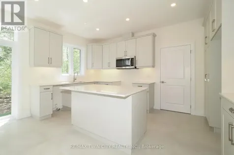 220 Jeffrey Place Kitchener ON N2C 2T7