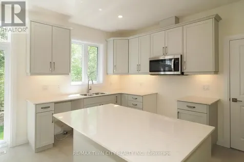 220 Jeffrey Place Kitchener ON N2C 2T7