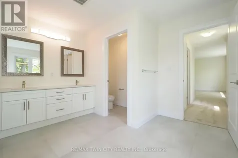 220 Jeffrey Place Kitchener ON N2C 2T7