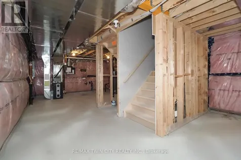 220 Jeffrey Place Kitchener ON N2C 2T7