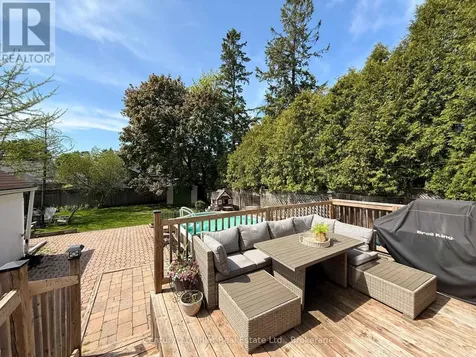 281 Peel Street Halton Hills (ac Acton) ON L7J 1M7