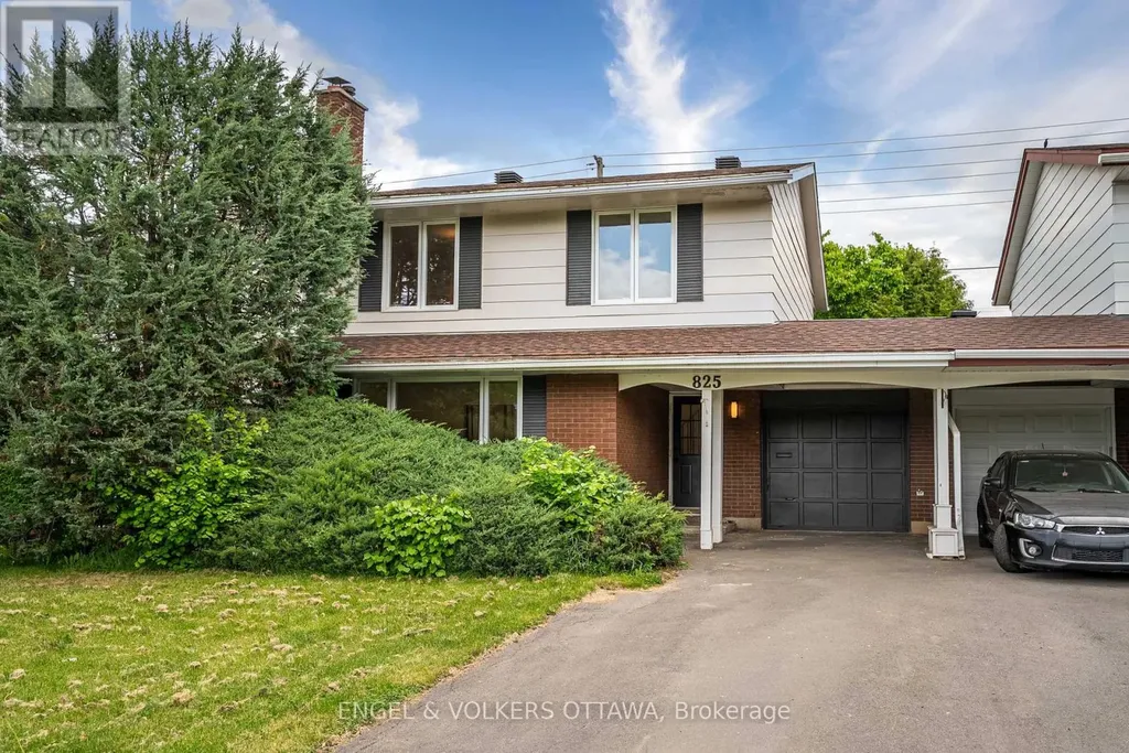 825 De Salaberry Street Ottawa ON K1J 6Y5