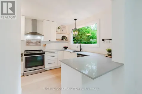 825 De Salaberry Street Ottawa ON K1J 6Y5