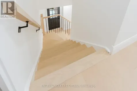 825 De Salaberry Street Ottawa ON K1J 6Y5