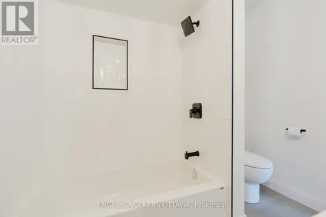 825 De Salaberry Street Ottawa ON K1J 6Y5