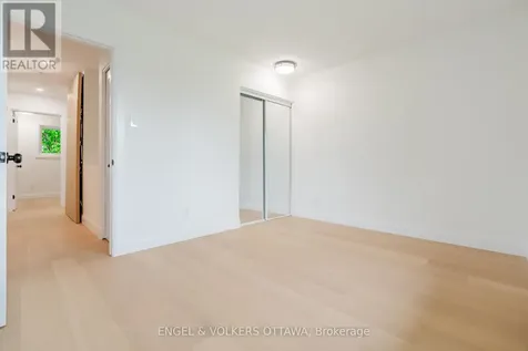825 De Salaberry Street Ottawa ON K1J 6Y5