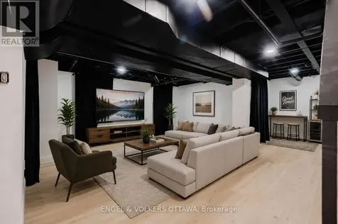 825 De Salaberry Street Ottawa ON K1J 6Y5