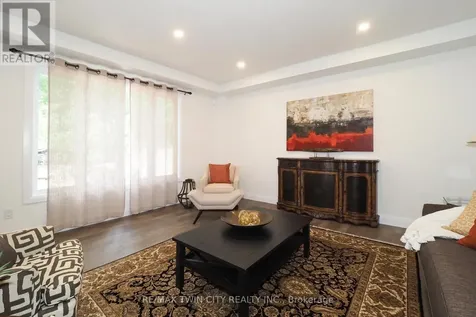 217 Jeffrey Place Kitchener ON N2C 2T7