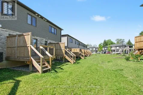 87 Pony Way Kitchener ON N2R 0R8