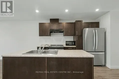 87 Pony Way Kitchener ON N2R 0R8