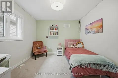 139 Switch Grass Crescent Ottawa ON K2J 5Z3