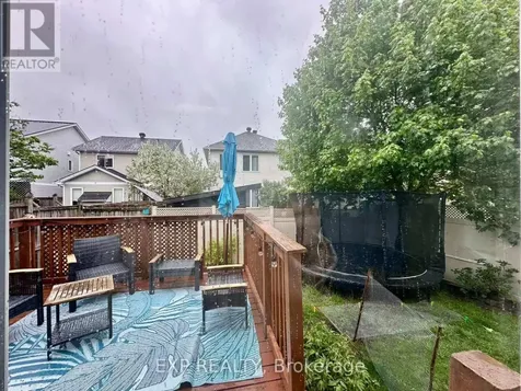 256 Scout Street Ottawa ON K2C 4E6