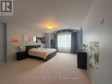 256 Scout Street Ottawa ON K2C 4E6